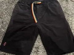 コーデュロイ黒ショートパンツ