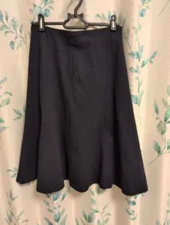 theory luxe フレアスカート ネイビー サイズ38のサムネイル