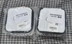 【新品】ANYA HINDMARCH UNIQLO ミニスクエアポーチ 2個　白のサムネイル