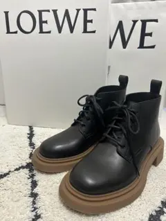 LOEWE ブラックレースアップブーツ