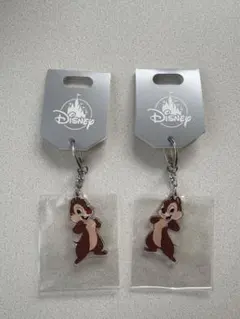 ディズニーストア チップとデール アクリルキーホルダー 2個セット