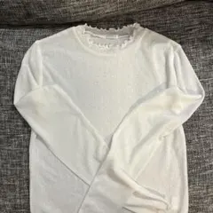 フリルネック ホワイト 長袖