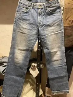 Lee ライトブルー ストレートカットデニム33／33