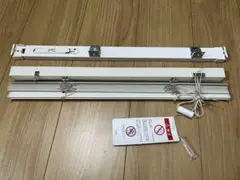 つっぱり式アルミブラインド　(エッセンスフレンチクリーム色)