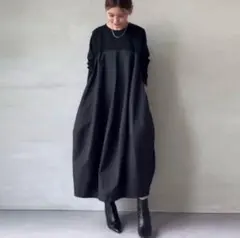 切替コクーンワンピースロング丈　黒　異素材ドッキング体型カバーバルーンワンピース