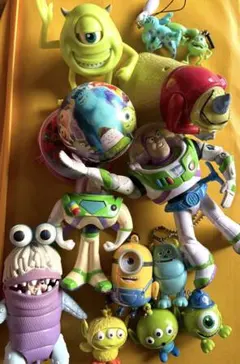 モンスターズ・インク　ディズニー　オモチャ