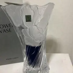 HOUSE & BEST 花の彫刻入りガラス花瓶