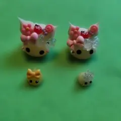 ほっぺちゃん　4個セット　大２個　小２個　ホイップ　いちご　リボン　キラキラ
