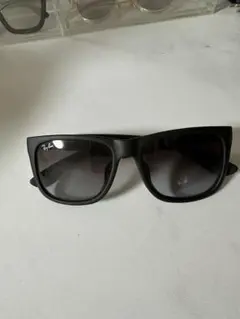 Ray-Ban ブラック サングラス スクエア型