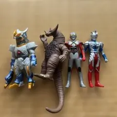 即日発送可能】ウルトラマン・怪獣 10体セット + 全戦士超ファイル(本