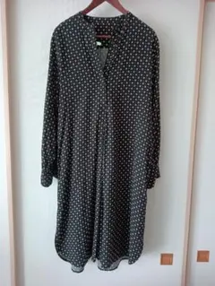 URBAN RESEARCH　黒 幾何学模様柄 ロングワンピース