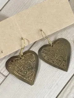 大振り ピアス ハートモチーフ  彫り レトロ ヴィンテージ アンティーク