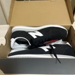 ニューバランス　スニーカー　UL420MAB