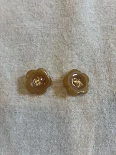 ブラウン花形クリスタルイヤリング