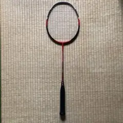 ヨネックスバドミントンラケットAT700
