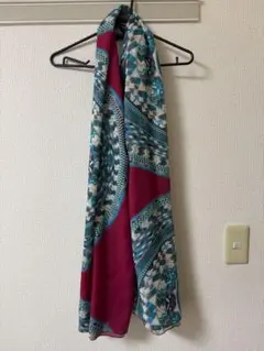 ストール・ショッキングピンクとブルー