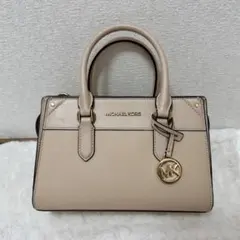 サッチェル　スモール　MKシグネチャー　ハンドバッグ
