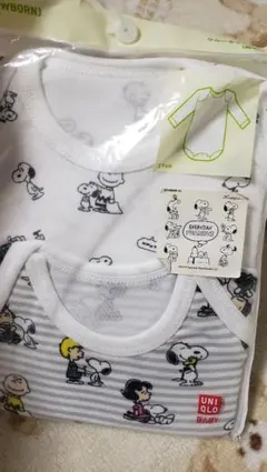 新品ユニクロスヌーピークールネックボディスーツ長袖90