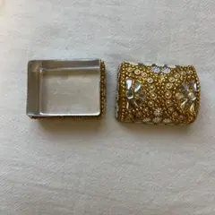 Item thumbnail for item b843fd1e-11f7-440f-8c4f-97b9dfe14813