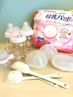 哺乳瓶、乳頭保護器、母乳パッドセット