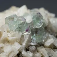 【最高峰/極上品】瑶崗仙産 フローライト 極高透明 階梯結晶 鮮烈ブルー蛍光 最高峰/極上品】瑶崗仙産 フローライト 極高透明 階梯結晶 鮮烈ブルー