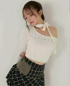 andmary Nana ribbon oneshoulder tops