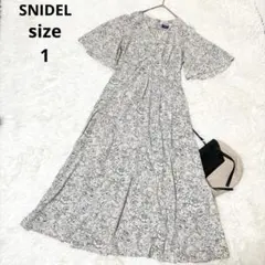 ♡SNIDEL♡スナイデル リバティコラボ フレアスリーブワンピース 花柄