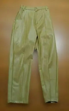 未使用　KASTANE　レザーパンツ　オリーブグリーン　フリーサイズ