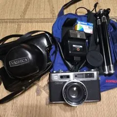 YASHICA ELECTRO 35 フィルムカメラ、ストロボ、三脚　3点セット YASHICA ELECTRO 35 フィルムカメラ、ストロボ、三脚 3点セット - メルカリ