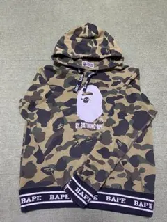 A BATHING APE カモフラージュパーカー Lサイズ A BATHING APE（アベイシングエイプ）の「1ST CAMO DOUBLE SHARK FULL