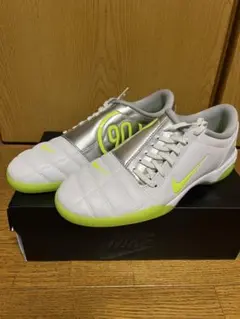 最終値下げ❗️】PALACE × NIKE TOTAL 90 III - メルカリ