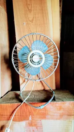 Item thumbnail for item 4d20c369-1bd2-4be8-b3c2-d8f35854c3e4