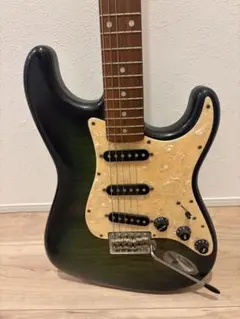 Squier エレキギター ブジゲンSTRATOCASTER SST-36 中古 - メルカリ