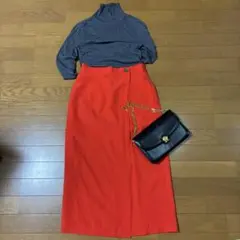 赤 フレアスカート ボタン付き スリット