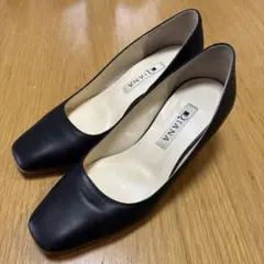美品！使用頻度５回未満！応援低価格！DIANA 黒スクエアトゥパンプス22㌢