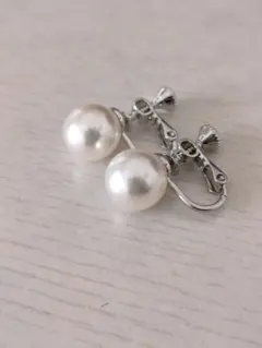 【未使用】人工パールイヤリング　ホワイト10mm
