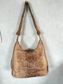 ヘビ革 型押し ショルダー付き ハンドバッグ オーロラピンク 蛇柄 