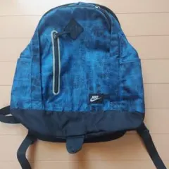 Nike パターン入りリュック 青