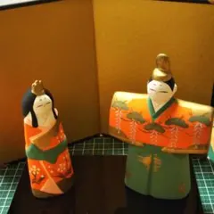 昭峰作、雛人形、陶磁器製。