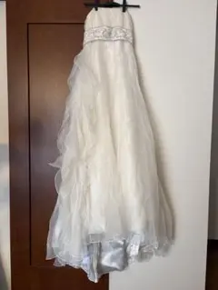 ボレロ付きウエディングドレス