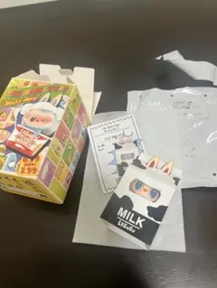 LABUBUフィギュア