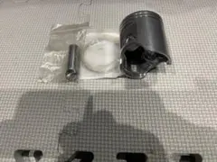 BWS100 57mm PISTON KIT 本体①のサムネイル