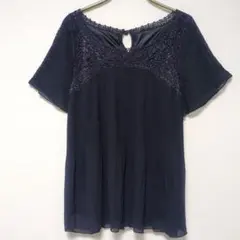 極美品 ルスーク LE SOUK レース プリーツ ブラウス ネイビー 38 Mのサムネイル