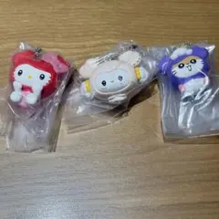 TWICE サンリオ　ガチャ　バンダイ