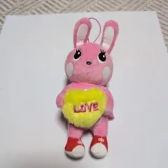 ピンクウサギのストラップ