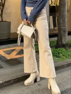 MURUA フレアデニムパンツ アイボリー 1 Sサイズ