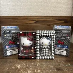 希少レア ハローキティ シークレットバースデードール ミニマスコット 2体セットのサムネイル