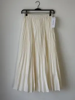 【新品】NBB ランダムプリーツスカートM オフホワイト 2025年