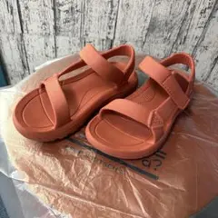 Teva スポーツサンダル オレンジ
