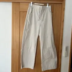 NIKE パンツ　アイボリー1度着用